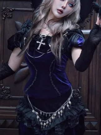 Оригинальный готический бархатный галстук с пышными рукавами и открытой спиной, топ в стиле ретро, элегантная рубашка в дворцовом стиле, костюм на Хэллоуин
Оригинальный готический бархатный галстук с пышными рукавами и открытой спиной, топ в стиле ретро, элегантная рубашка в дворцовом стиле, костюм на Хэллоуин