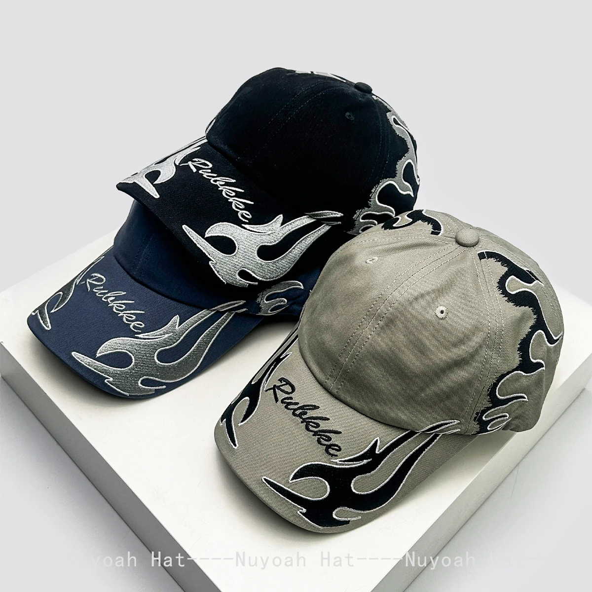 New Men Women American Embroidered Double Flame Letters Baseball Hats Sunshade Personal Versatile Hip-hop Peaked Caps Fashion
New Men Women American Embroidered Double Flame Letters Baseball Hats Sunshade Personal Versatile Hip-hop Peaked Caps Fashion