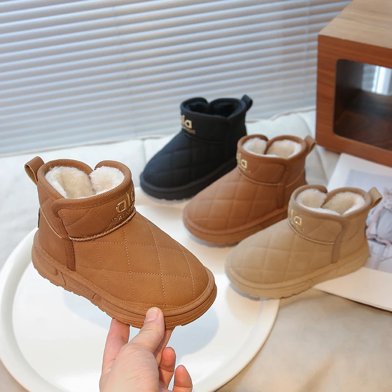 Новинка 2023 года, детская зимняя обувь на меху, зимние нескользящие зимние ботинки, бархатные теплые нескользящие непромокаемые мягкие ботильоны
Новинка 2023 года, детская зимняя обувь на меху, зимние нескользящие зимние ботинки, бархатные теплые нескользящие непромокаемые мягкие ботильоны
