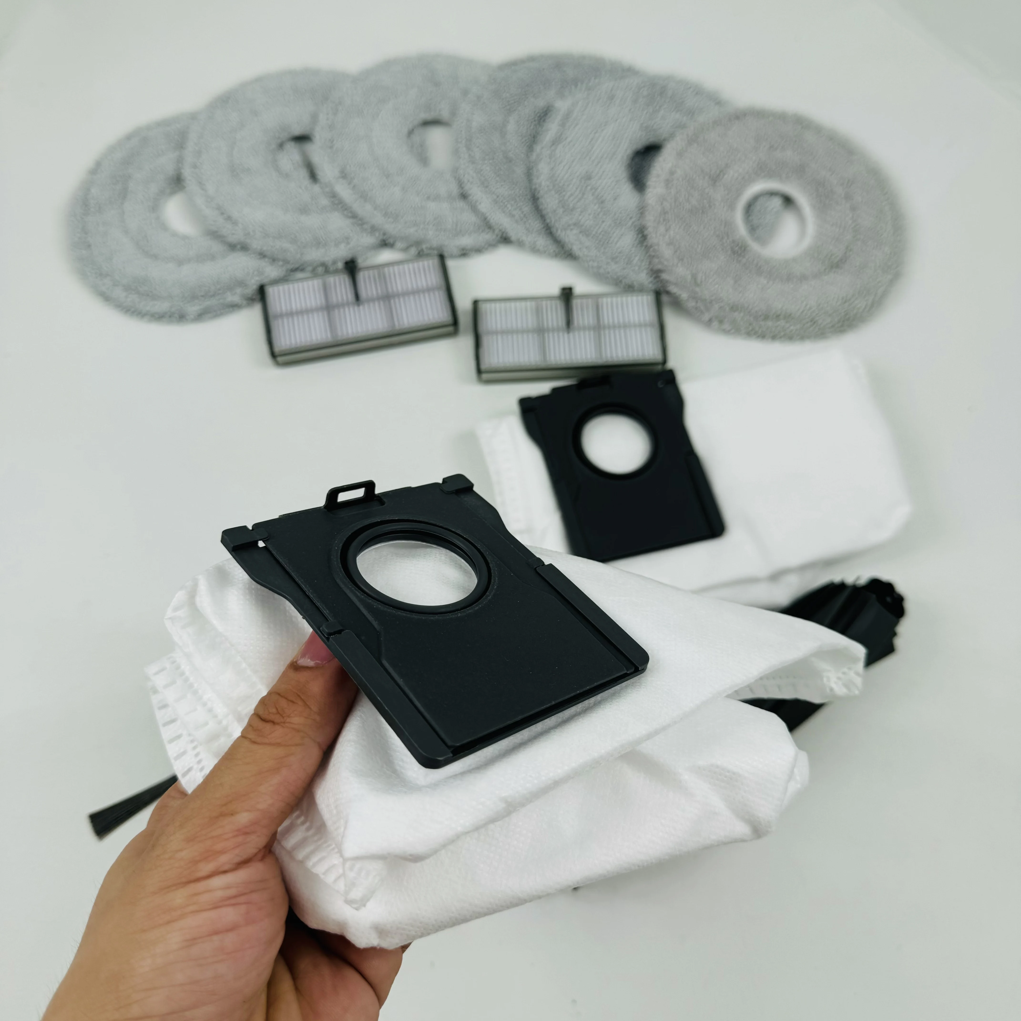 Dreame Cleaning Accessories Kit Suitable for X40 Ultra, X40 Ultra Complete, X40 Master。X40,L10s pro Ultra,X30 Ultra,L30 ProULtra
Dreame Cleaning Accessories Kit Suitable for X40 Ultra, X40 Ultra Complete, X40 Master。X40,L10s pro Ultra,X30 Ultra,L30 ProULtra