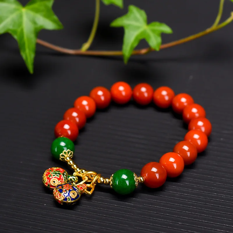 Natural Nanhong Agate Gold-swallowing Beast Hand, Simple and Versatile Women's Bracelet.
Natural Nanhong Agate Gold-swallowing Beast Hand, Simple and Versatile Women's Bracelet.
