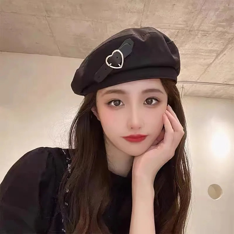 Y2K Metal Love Heart Beret Hat Korean Style Black Octagonal Cap for Women Girls Spring Summer Sunshade Tour
Y2K Metal Love Heart Beret Hat Korean Style Black Octagonal Cap for Women Girls Spring Summer Sunshade Tour