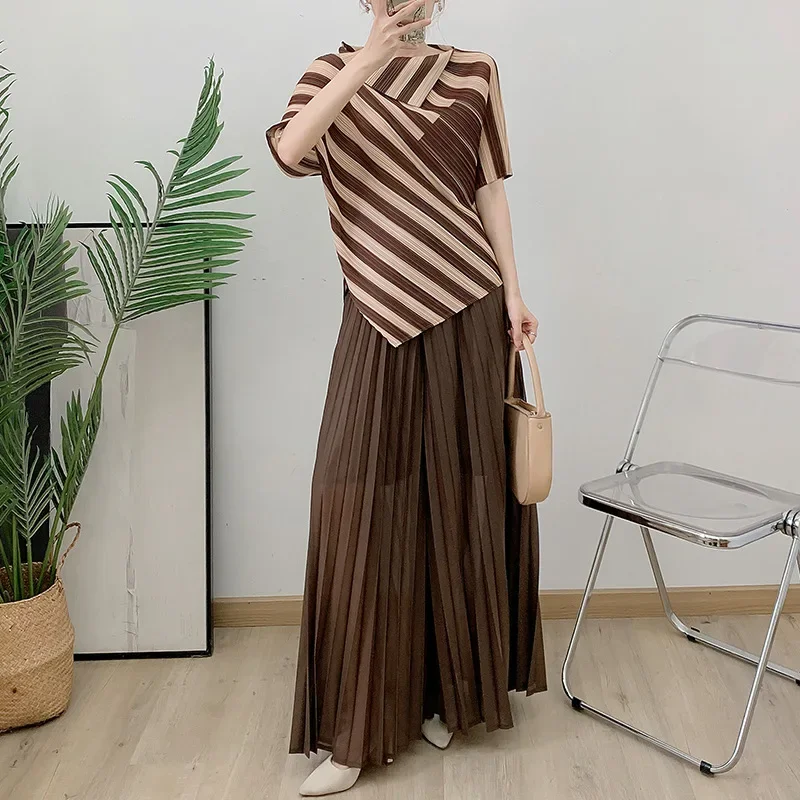 2024 Autumn New Striped Irregular Blouse + Wide-legged Trousers Set Women's Loose Plus Size Personality Women's Clothing
2024 Autumn New Striped Irregular Blouse + Wide-legged Trousers Set Women's Loose Plus Size Personality Women's Clothing