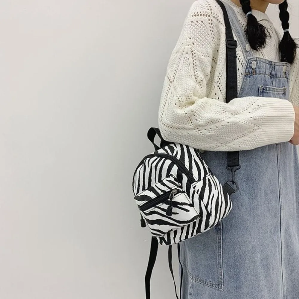 Portable Canvas Women's Backpacks Zipper Small Student Bag Adjustable Strap Mini Backpacks Outdoor
Portable Canvas Women's Backpacks Zipper Small Student Bag Adjustable Strap Mini Backpacks Outdoor