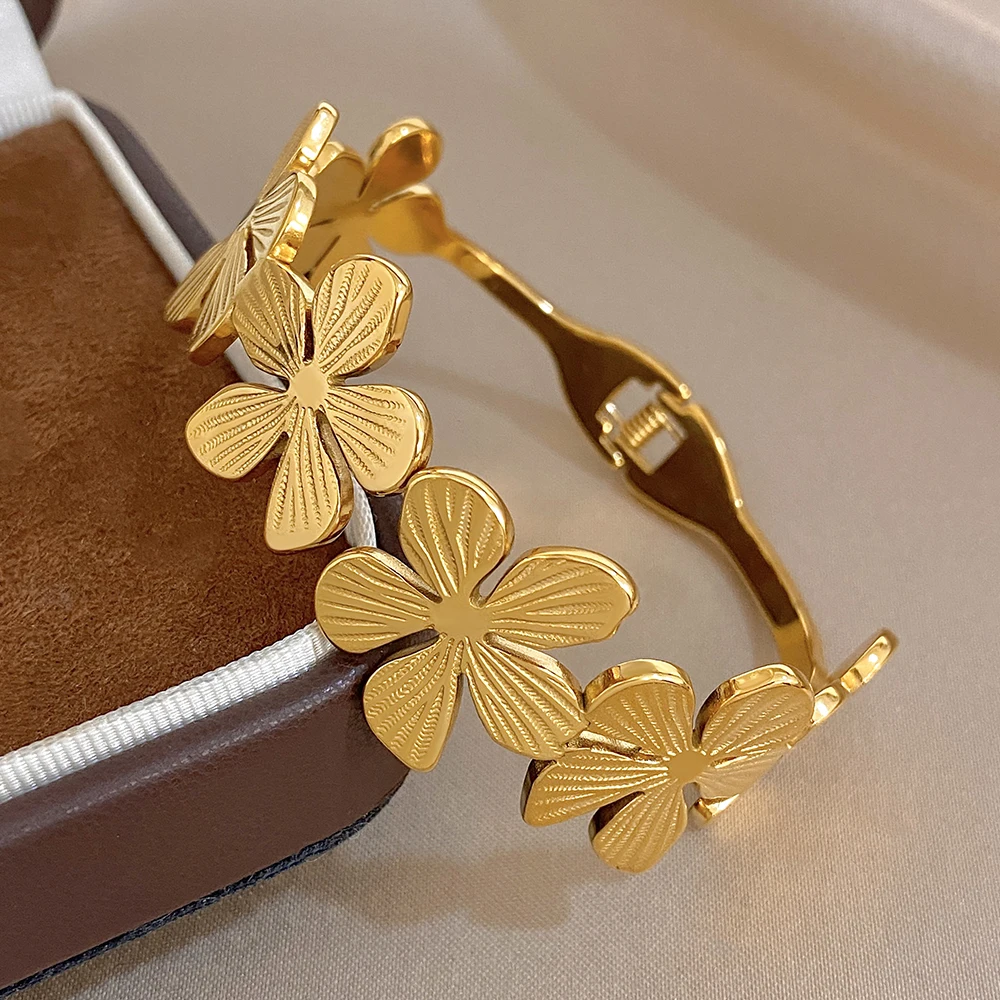 Elegant Gold Color Flower Splicing Stainless Steel Open Bangle for Women Waterproof Spring Cuff Bracelet Holiday Jewelry Gift
Elegant Gold Color Flower Splicing Stainless Steel Open Bangle for Women Waterproof Spring Cuff Bracelet Holiday Jewelry Gift