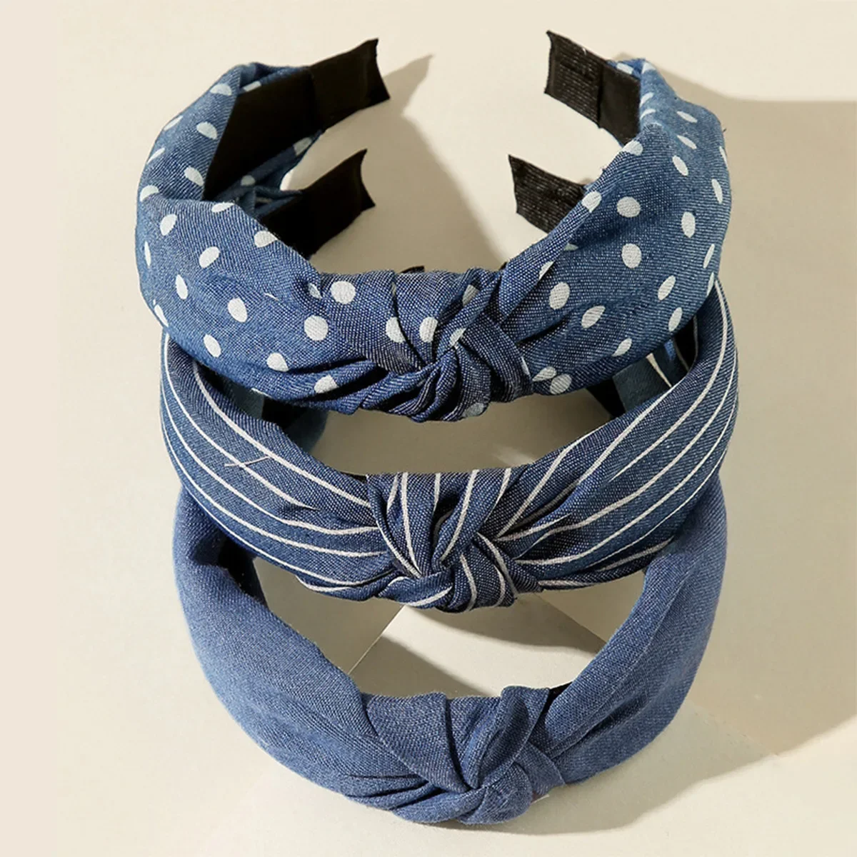 Vintage Denim Polka Dot Stripe Headband for Women Fabric Versatile Wide High Crown Knot Hair Band Headwear Sturdy
Vintage Denim Polka Dot Stripe Headband for Women Fabric Versatile Wide High Crown Knot Hair Band Headwear Sturdy