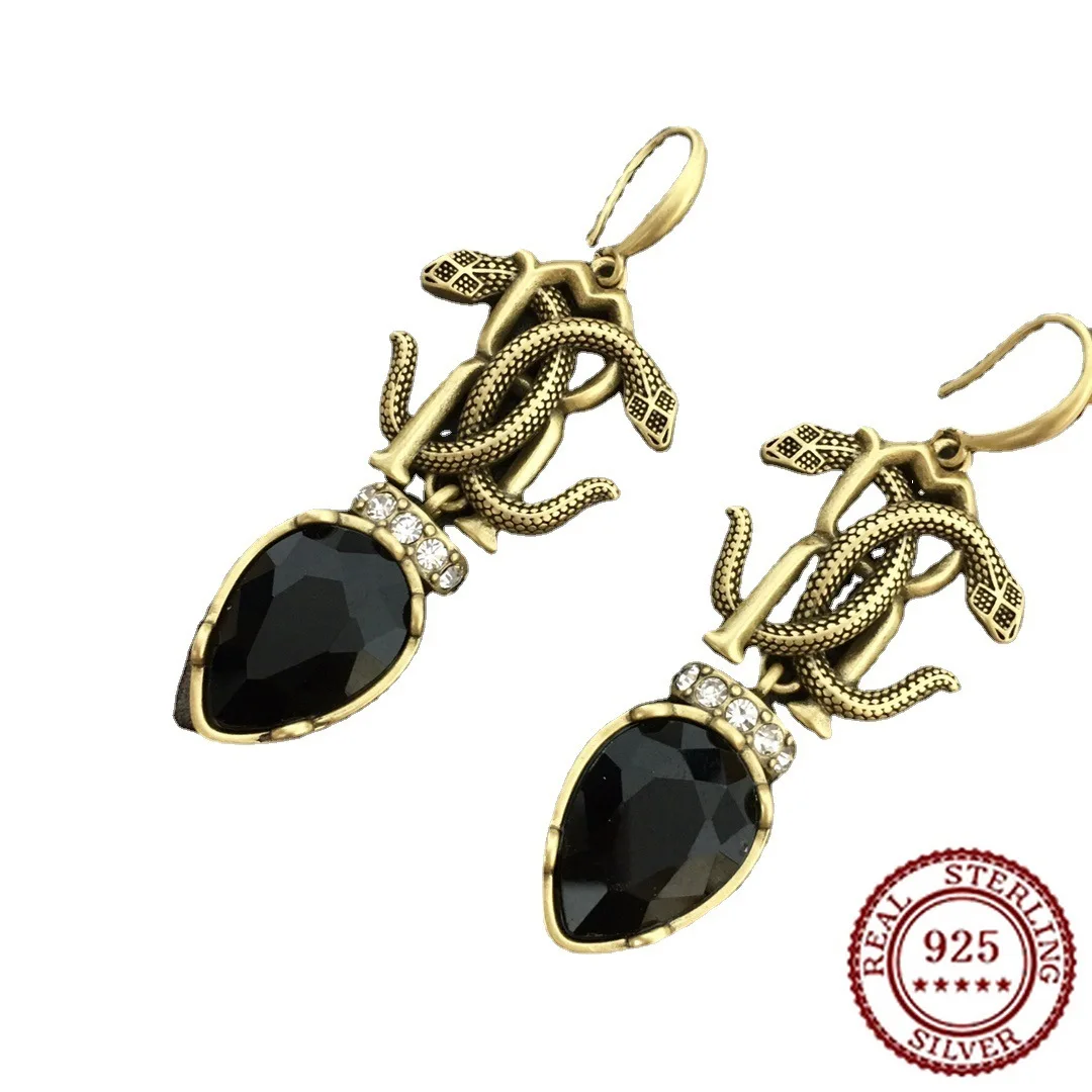 2025 New Trendy Classic Double Headed Snake Inlaid Diamond Earring for Women Green Diamond Black Diamond Earring
2025 New Trendy Classic Double Headed Snake Inlaid Diamond Earring for Women Green Diamond Black Diamond Earring