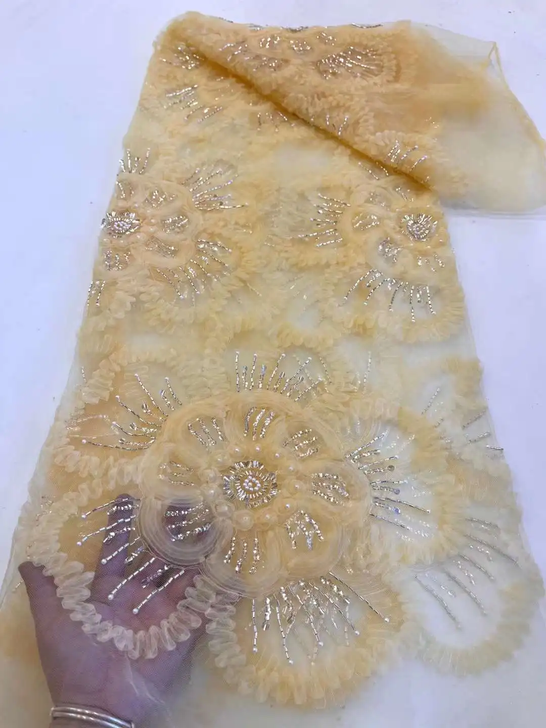 African Sequins Beaded Lace Fabrics,Sequined Embroidery,French Nigerian Lace Fabric for Wedding Sewing,High Quality lace
African Sequins Beaded Lace Fabrics,Sequined Embroidery,French Nigerian Lace Fabric for Wedding Sewing,High Quality lace