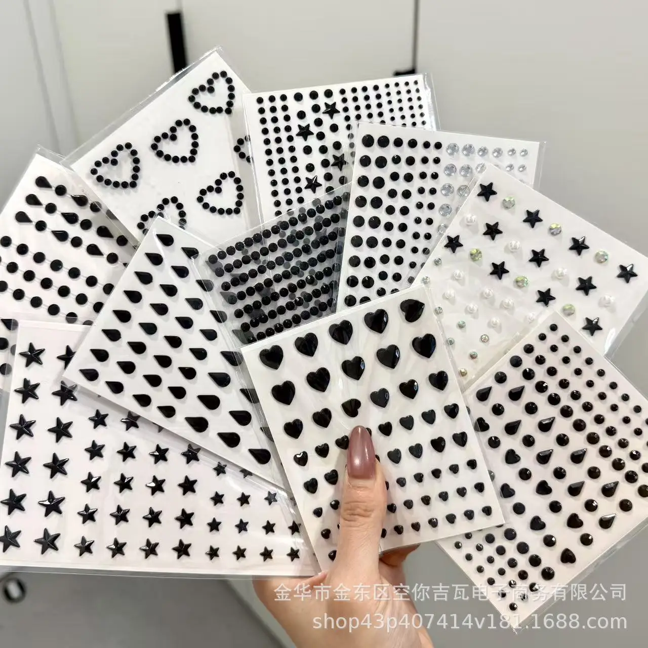 Self Adhesive Black Star Heart Rhinestone Face Gems Hollow Design for Eye Makeup Stage Glitter Creative Dark Style Stickers
Self Adhesive Black Star Heart Rhinestone Face Gems Hollow Design for Eye Makeup Stage Glitter Creative Dark Style Stickers