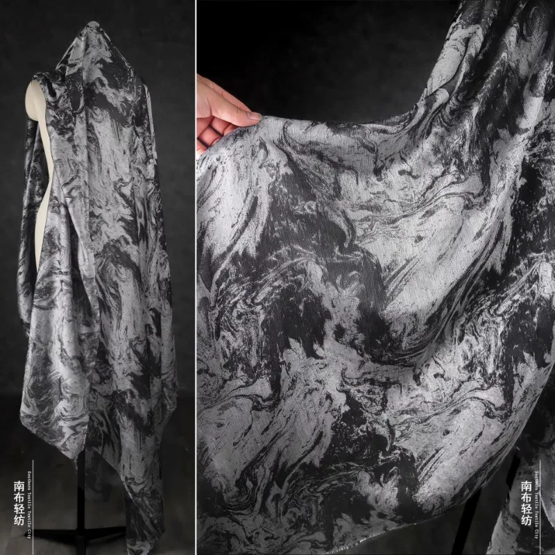 Жаккардовая ткань с чернилами в китайском стиле для платьев, рубашек, дизайнерской одежды, шитья своими руками по метрам, ткань
Жаккардовая ткань с чернилами в китайском стиле для платьев, рубашек, дизайнерской одежды, шитья своими руками по метрам, ткань