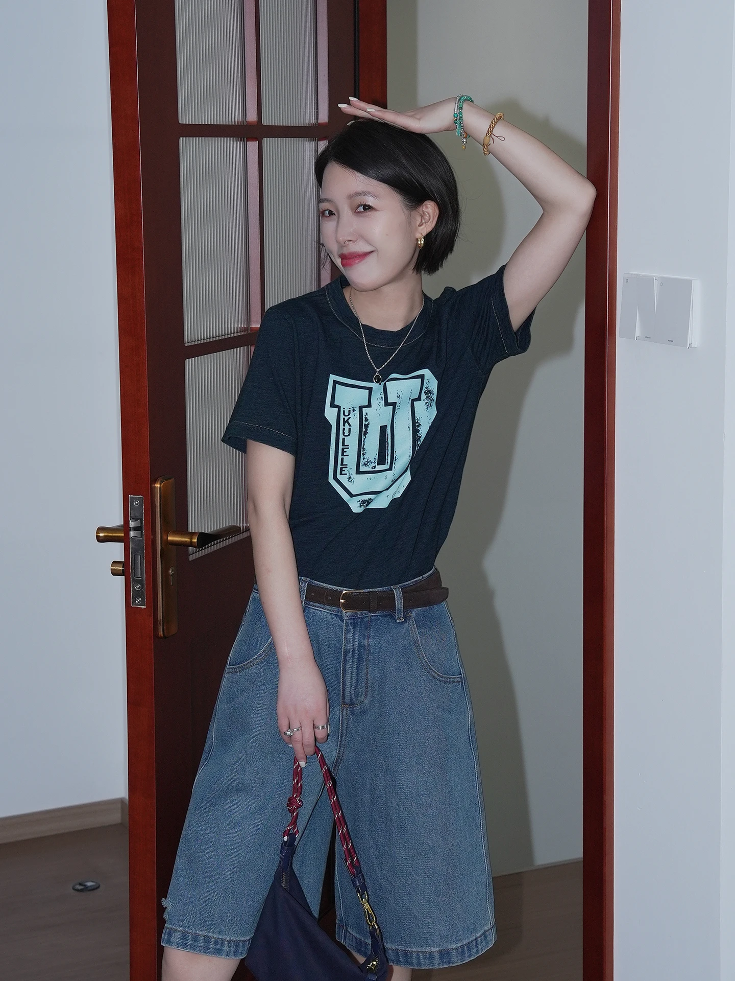 Хлопковая футболка оверсайз с принтом и надписью, летняя, свободного кроя, женская, цвет нежно-голубой
Хлопковая футболка оверсайз с принтом и надписью, летняя, свободного кроя, женская, цвет нежно-голубой