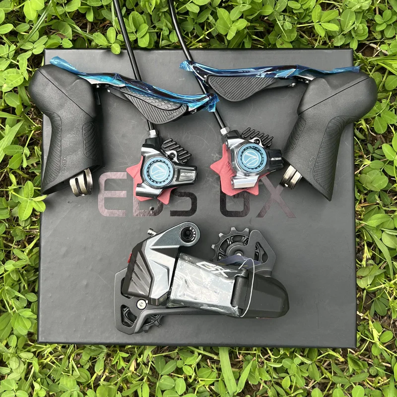 WHEELTOP GEX Wireless Electronic Gravel Bike Groupset 3-14S Hydraulic Disc Brake and Rim Brake Rear Derailleur Shifters
WHEELTOP GEX Wireless Electronic Gravel Bike Groupset 3-14S Hydraulic Disc Brake and Rim Brake Rear Derailleur Shifters