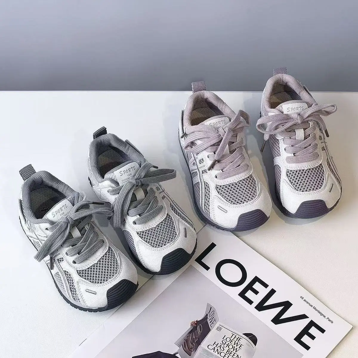 New Children's Shoes Boys' Soft Sole Comfortable Sports Casual Shoes 2026 Summer Girls' Fashion Bright Girls' Board Shoe
New Children's Shoes Boys' Soft Sole Comfortable Sports Casual Shoes 2026 Summer Girls' Fashion Bright Girls' Board Shoe