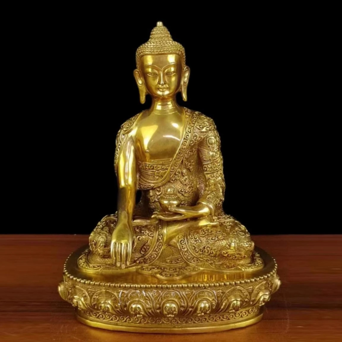 Copper Three Treasures Buddha Decoration Shakyamuni Buddha Pharmacist Buddha Home Decoration
Copper Three Treasures Buddha Decoration Shakyamuni Buddha Pharmacist Buddha Home Decoration