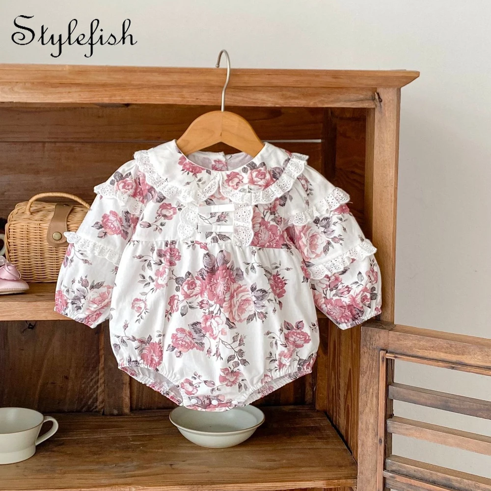 Autumn new style 0-3 year old baby clothes exquisite cute baby girl lace collar bow flower print long-sleeved clothes 
Autumn new style 0-3 year old baby clothes exquisite cute baby girl lace collar bow flower print long-sleeved clothes