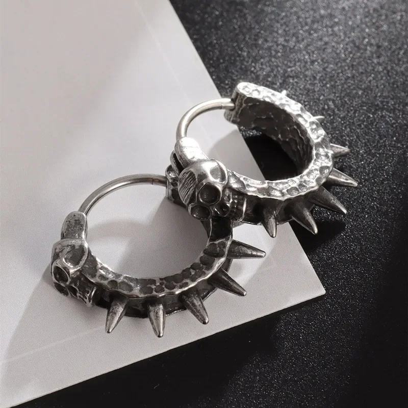 Vintage Gothic Skull Crown Zirconia Stud Earrings for Men Women Halloween Fashion Rock Party Prom Jewelry Gifts
Vintage Gothic Skull Crown Zirconia Stud Earrings for Men Women Halloween Fashion Rock Party Prom Jewelry Gifts
