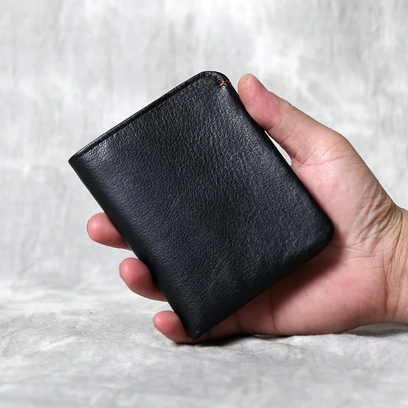 Genuine Leather Wallet Men's Short Handmade Top Layer Cow Leather Retro Casual Versatile Ultra-thin Wallet
Genuine Leather Wallet Men's Short Handmade Top Layer Cow Leather Retro Casual Versatile Ultra-thin Wallet
