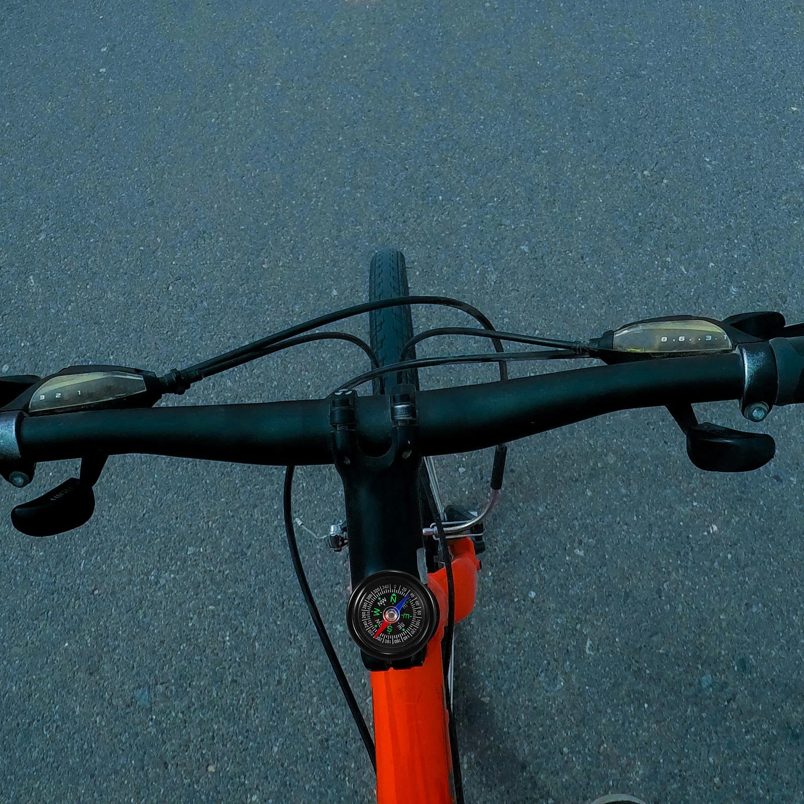 1 set Cycling Compass Portable Bicycles Compass For Mountain Road Folding Bike Compact Navigation Tool Practical Bike Accessory
1 set Cycling Compass Portable Bicycles Compass For Mountain Road Folding Bike Compact Navigation Tool Practical Bike Accessory