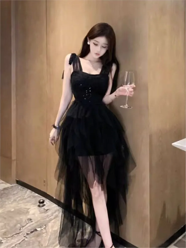 Hepburn style halter mesh unique long dress
Hepburn style halter mesh unique long dress