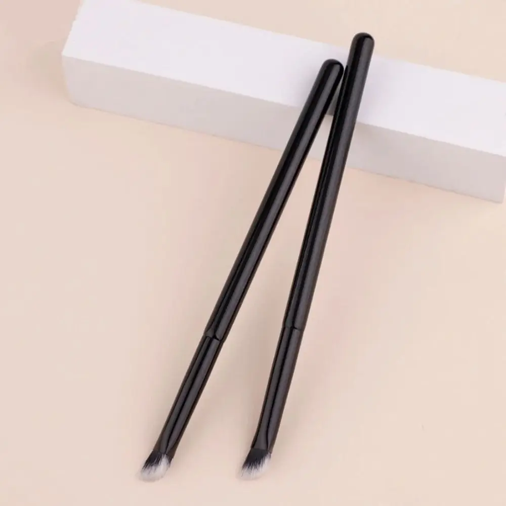 Concealer Makeup Brushes Precision Soft Fluffy Smudge Brush Cover Acne Dark Circles Multi-Function Detail Makeup Tools
Concealer Makeup Brushes Precision Soft Fluffy Smudge Brush Cover Acne Dark Circles Multi-Function Detail Makeup Tools