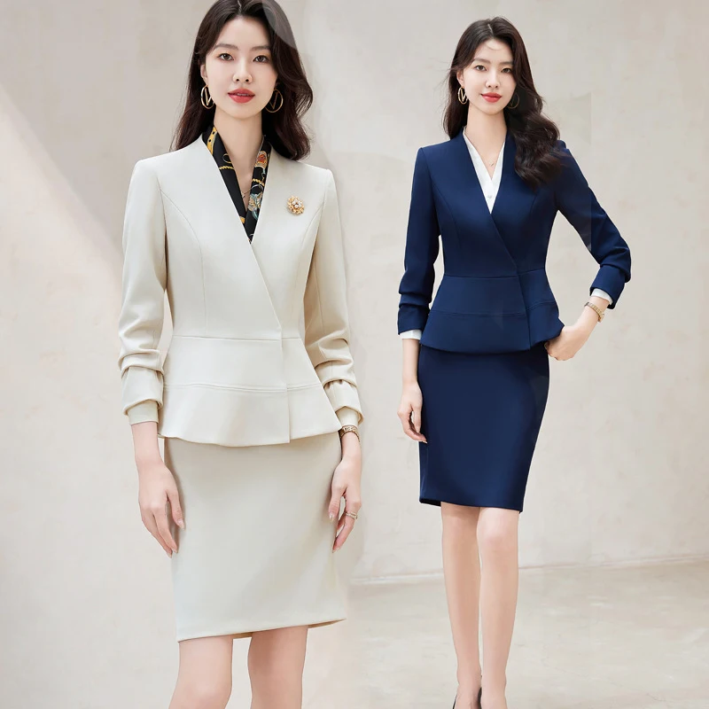 White women's suit set for autumn, fashionable and elegant formal attire, high-end workwear, professional attire for front desk
White women's suit set for autumn, fashionable and elegant formal attire, high-end workwear, professional attire for front desk