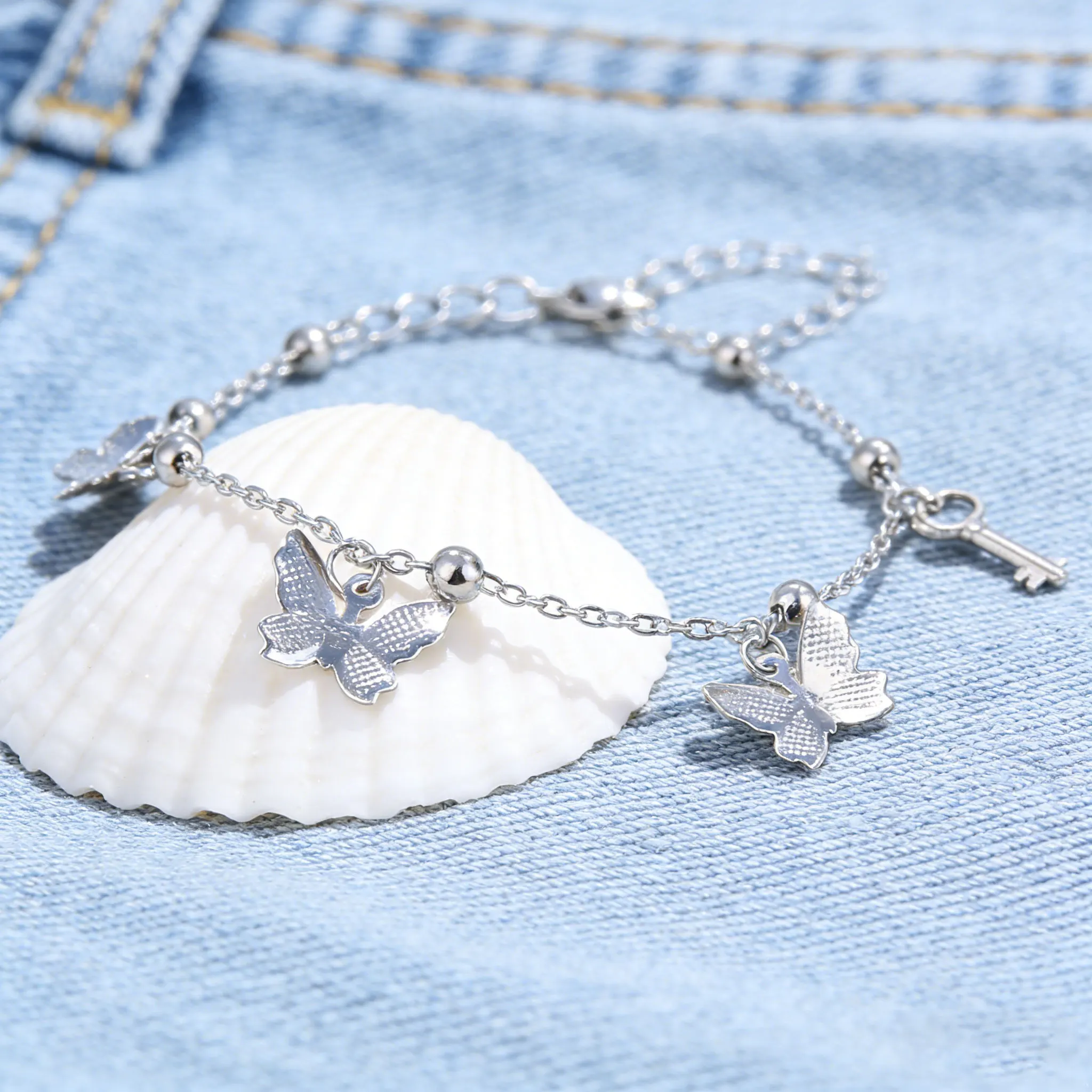 Women's Fashion Butterfly Bracelet Gold Silver Alloy Elegant Valentine's Day Gift
Women's Fashion Butterfly Bracelet Gold Silver Alloy Elegant Valentine's Day Gift