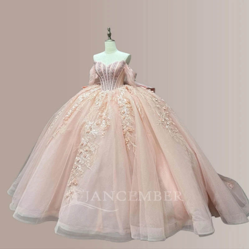 Light Pink Shiny Ball Gown Quinceanera Dresses Applique Flower Beading Crystal Bow Tull Corset Off The Shoulder Sweet 16 Dress
Light Pink Shiny Ball Gown Quinceanera Dresses Applique Flower Beading Crystal Bow Tull Corset Off The Shoulder Sweet 16 Dress