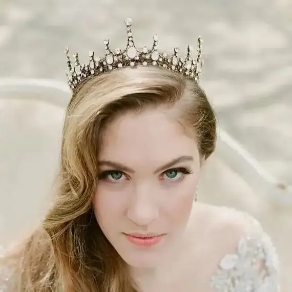 Vintage Baroque Wedding Bridal Crown Headband Pearl Crystal Hair Headband Jewelry Gift for Festival Wedding Beach Headwear
Vintage Baroque Wedding Bridal Crown Headband Pearl Crystal Hair Headband Jewelry Gift for Festival Wedding Beach Headwear
