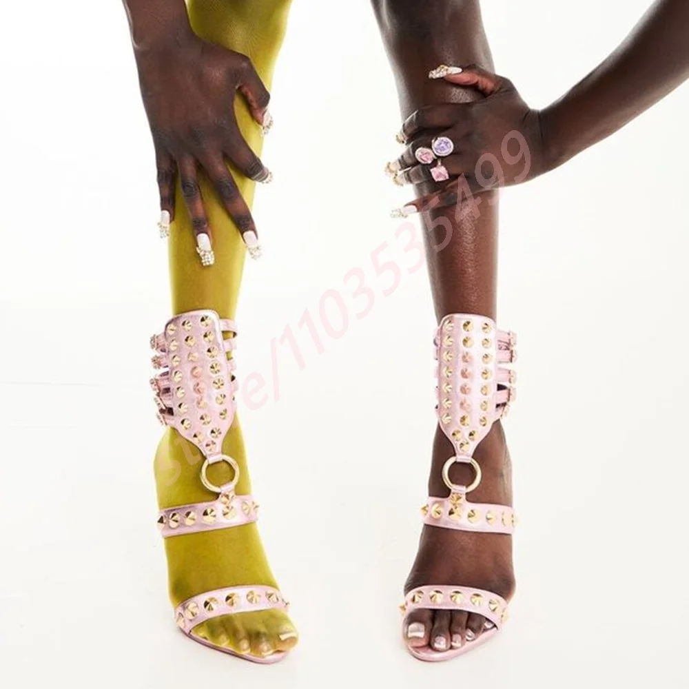 Metal Rivet Open Toe Roman Sandals 2025 Summer New Sexy Catwalk Stiletto Ladies Sandal Ins Style Street Fashion Party Stage Pump
Metal Rivet Open Toe Roman Sandals 2025 Summer New Sexy Catwalk Stiletto Ladies Sandal Ins Style Street Fashion Party Stage Pump