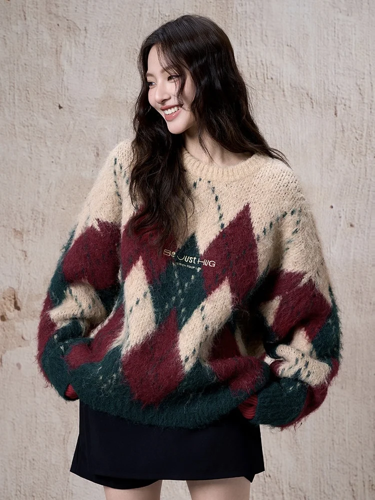 MiiiiX Christmas Style Contrast Argyle Knitted Sweater Women's Pullover Winter Loose Casual Warm Knitwear Fashion Female Clothes
MiiiiX Christmas Style Contrast Argyle Knitted Sweater Women's Pullover Winter Loose Casual Warm Knitwear Fashion Female Clothes