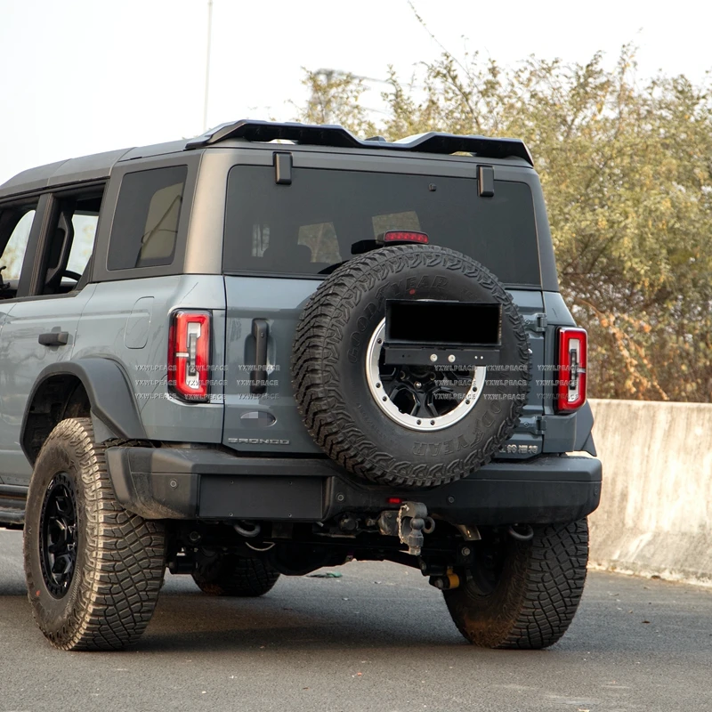 For Ford Bronco 2021 2022 2023 2024 Roof Spoiler ABS Glossy Black Carbon Color Rear Trunk Wing Car Accessories
For Ford Bronco 2021 2022 2023 2024 Roof Spoiler ABS Glossy Black Carbon Color Rear Trunk Wing Car Accessories