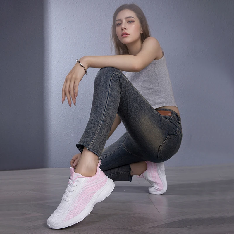 2025 White and Pink Knitted Shoes for woman teenagers lightweight sports casual shoes lace ups female running shoes non-slip
2025 White and Pink Knitted Shoes for woman teenagers lightweight sports casual shoes lace ups female running shoes non-slip