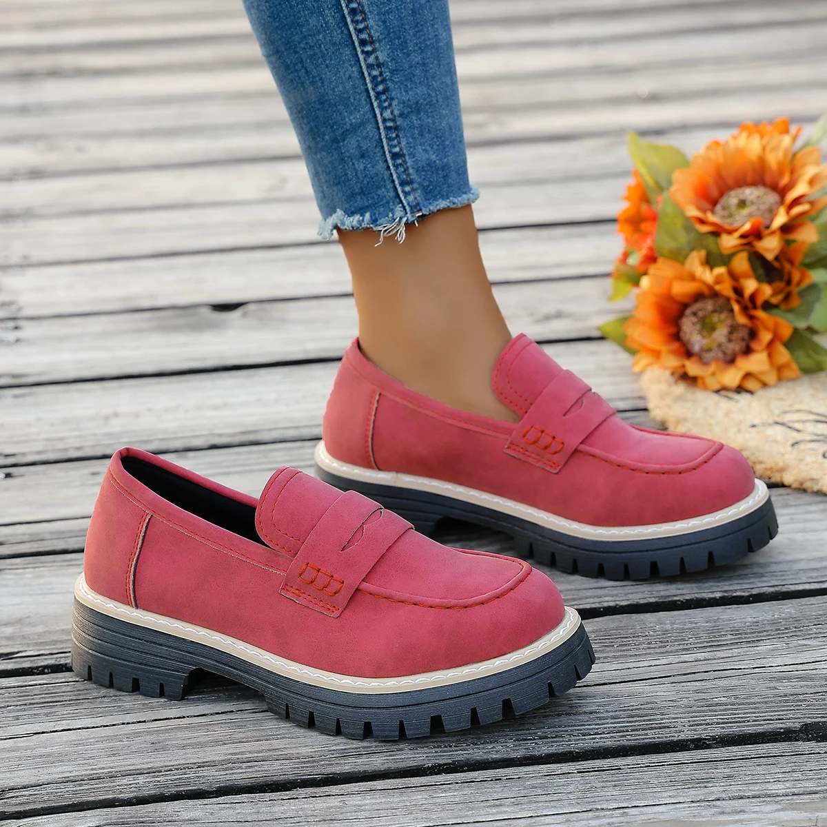 Women Shoes Spring Autumn New British Style Flats Shoes Women Low Heel Slip on Comfortable Ladies Solid Color Platform Loafers
Women Shoes Spring Autumn New British Style Flats Shoes Women Low Heel Slip on Comfortable Ladies Solid Color Platform Loafers