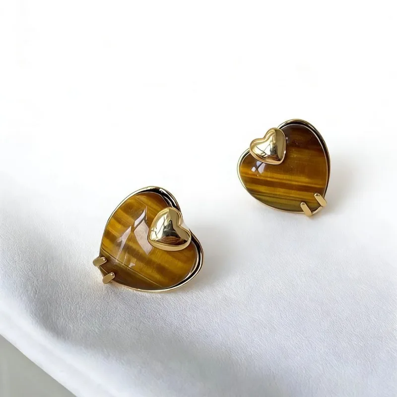 New Simple and Fashionable Natural Tiger's Eye Stone Stud Earrings Jewelry, High-end Sense Versatile Love Earrings and Earrings.
New Simple and Fashionable Natural Tiger's Eye Stone Stud Earrings Jewelry, High-end Sense Versatile Love Earrings and Earrings.