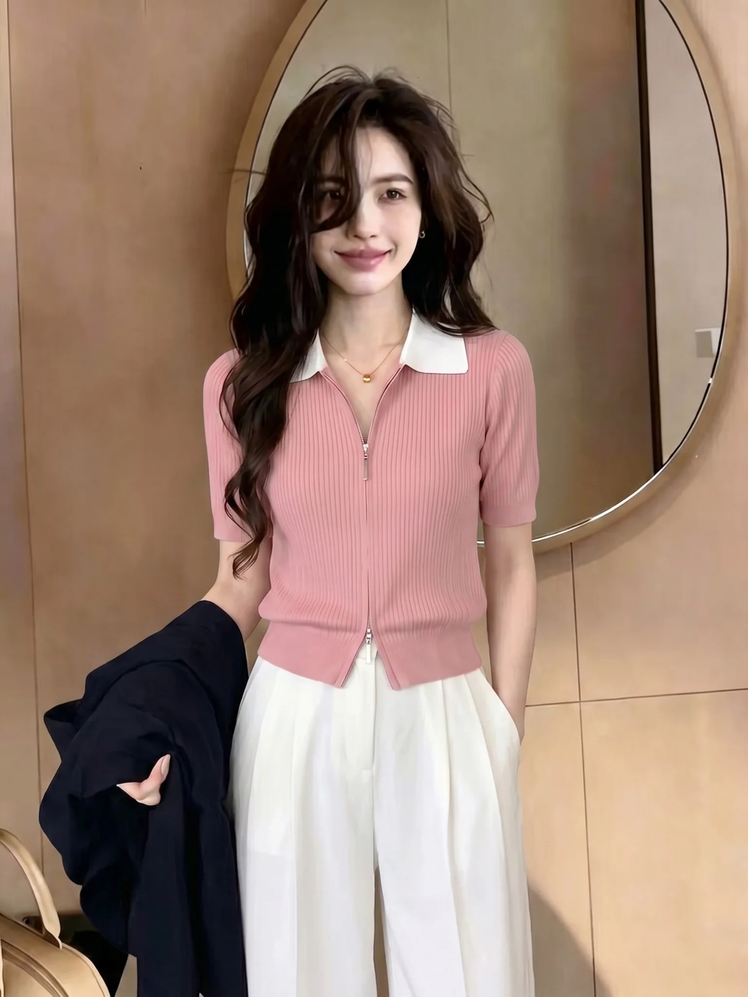 Stylish Sweet Design Double Zipper Short Sleeve Knitwear Collar Summer Fashion Elegant Top Women's Small Shirt Korean Style
Stylish Sweet Design Double Zipper Short Sleeve Knitwear Collar Summer Fashion Elegant Top Women's Small Shirt Korean Style