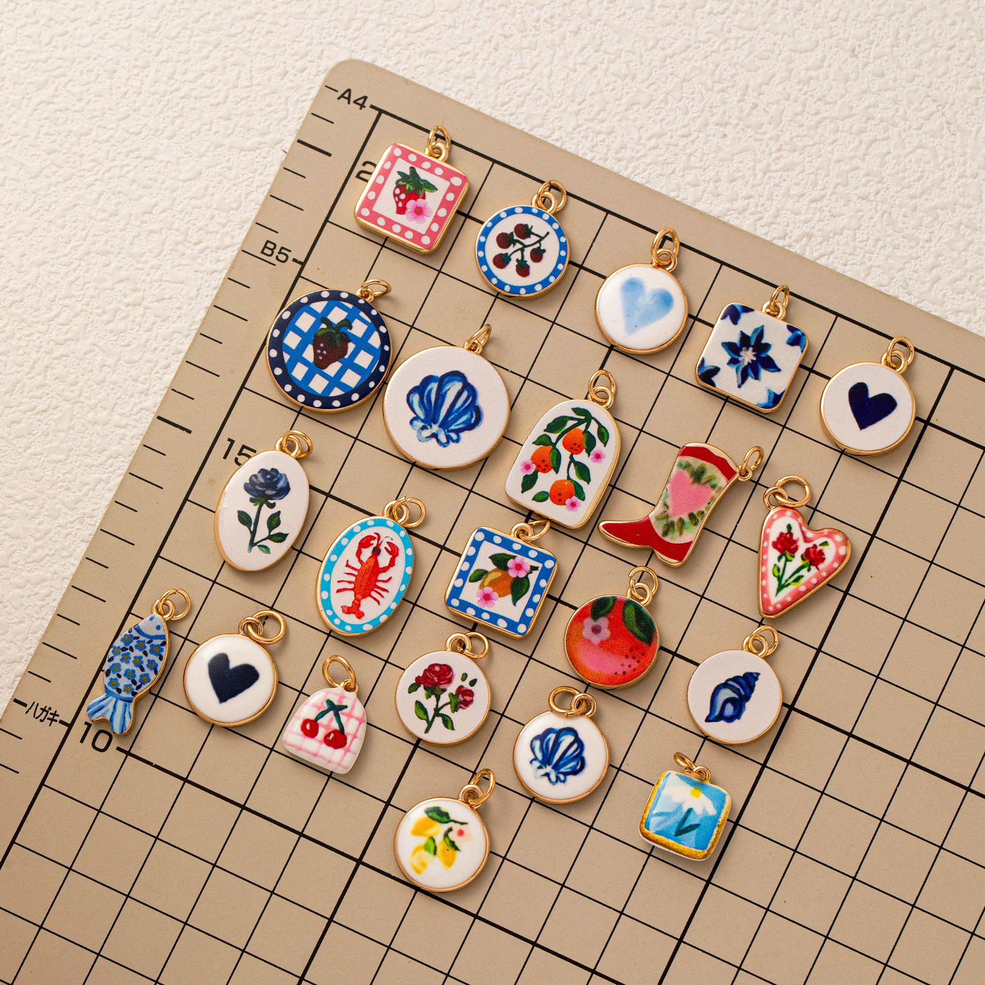 Cute and trendy boots lobster cherry painted oil drop pendant DIY accessories charms jewelry making
Cute and trendy boots lobster cherry painted oil drop pendant DIY accessories charms jewelry making