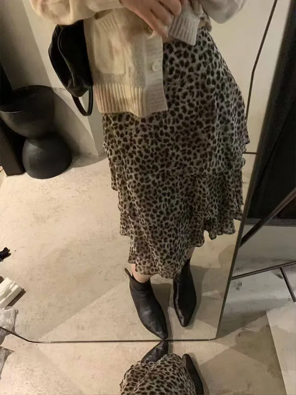 High Waist A-Line Skirt Women's Summer Vintage Leopard Print Design Sensation Small Audience Flared Cake Skirt Thin
High Waist A-Line Skirt Women's Summer Vintage Leopard Print Design Sensation Small Audience Flared Cake Skirt Thin