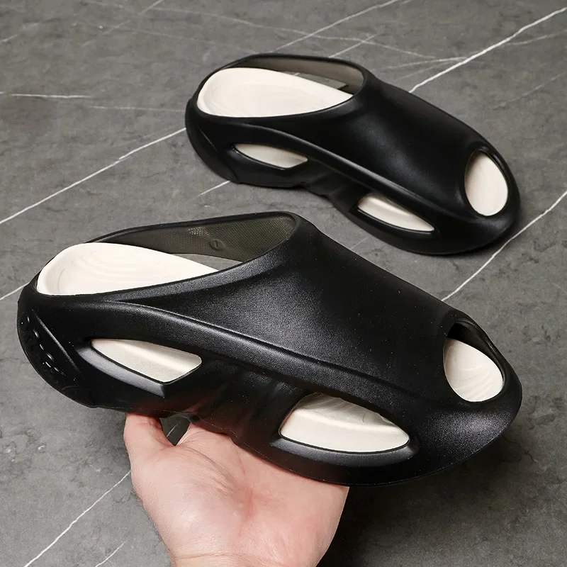 Summer Men Beach Sabdals Non-slip Man Slippers Platform Water Shoes Soft EVA Lightweight Casual Sandals Hollow Male Garden Shoes
Summer Men Beach Sabdals Non-slip Man Slippers Platform Water Shoes Soft EVA Lightweight Casual Sandals Hollow Male Garden Shoes