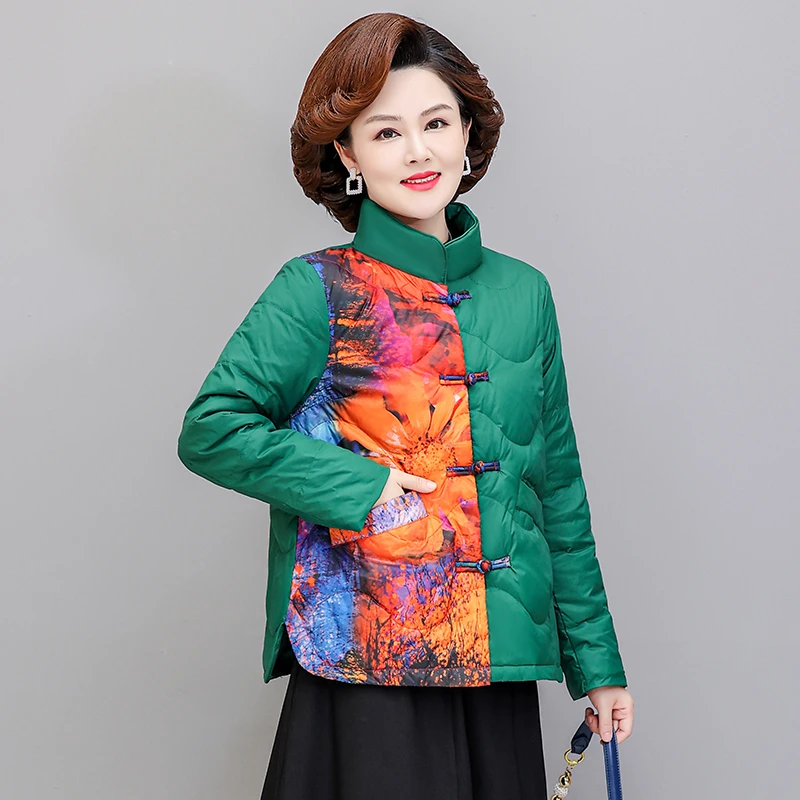 Vintage Single Breasted Ultra Light Down Coat Winter Women 90% White Duck Down Jacket Chinese Style printed patchwork Outwear
Vintage Single Breasted Ultra Light Down Coat Winter Women 90% White Duck Down Jacket Chinese Style printed patchwork Outwear