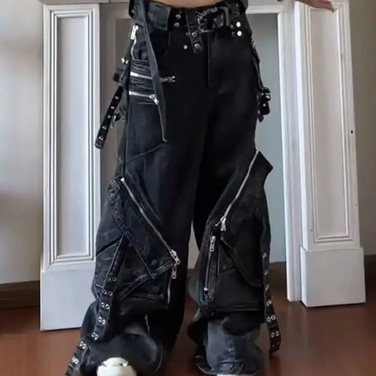 Black Gothic Punk Multi-Pocket Zipper Black Jeans Men And Women Y2K American Baggy Fashion Vintage Casual Loose Wide-Leg Jeans
Black Gothic Punk Multi-Pocket Zipper Black Jeans Men And Women Y2K American Baggy Fashion Vintage Casual Loose Wide-Leg Jeans