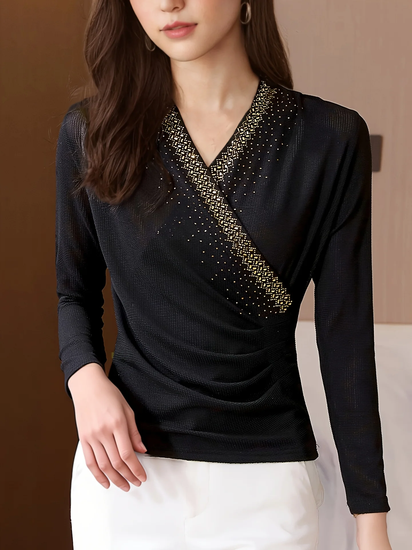 Новый изысканный топ с перекрестным воротником в западном стиле для тяжелой промышленности - модный дизайн с длинным рукавом, уменьшающий возраст
Новый изысканный топ с перекрестным воротником в западном стиле для тяжелой промышленности - модный дизайн с длинным рукавом, уменьшающий возраст