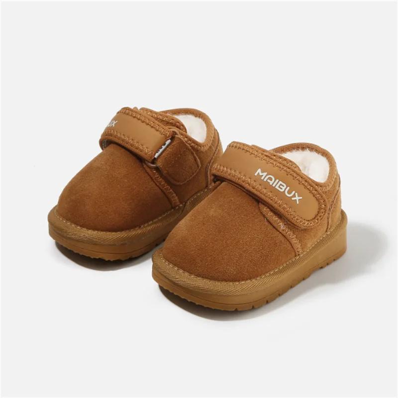 Новинка 2023 года, зимняя детская обувь, кожаные теплые плюшевые детские кроссовки для малышей, уличные теннисные модные хлопковые туфли для девочек и мальчиков
Новинка 2023 года, зимняя детская обувь, кожаные теплые плюшевые детские кроссовки для малышей, уличные теннисные модные хлопковые туфли для девочек и мальчиков