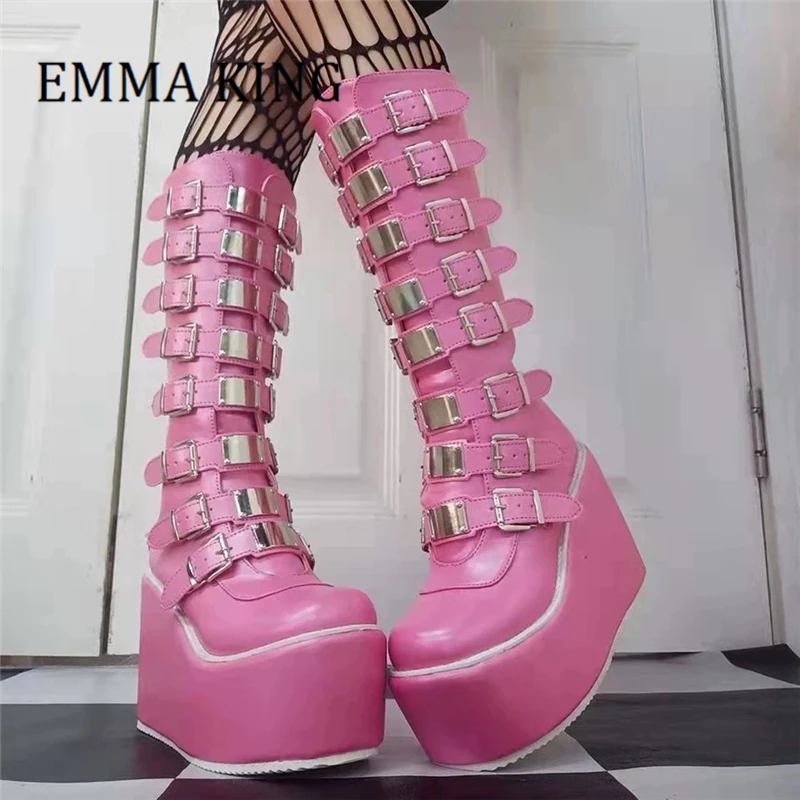 Women's Fashionable Platform Mid-calf Boots Outdoor Punk Style Round Toe Wedge Heel Boot Thick Bottom Buckle Strap Party Shoes
Women's Fashionable Platform Mid-calf Boots Outdoor Punk Style Round Toe Wedge Heel Boot Thick Bottom Buckle Strap Party Shoes