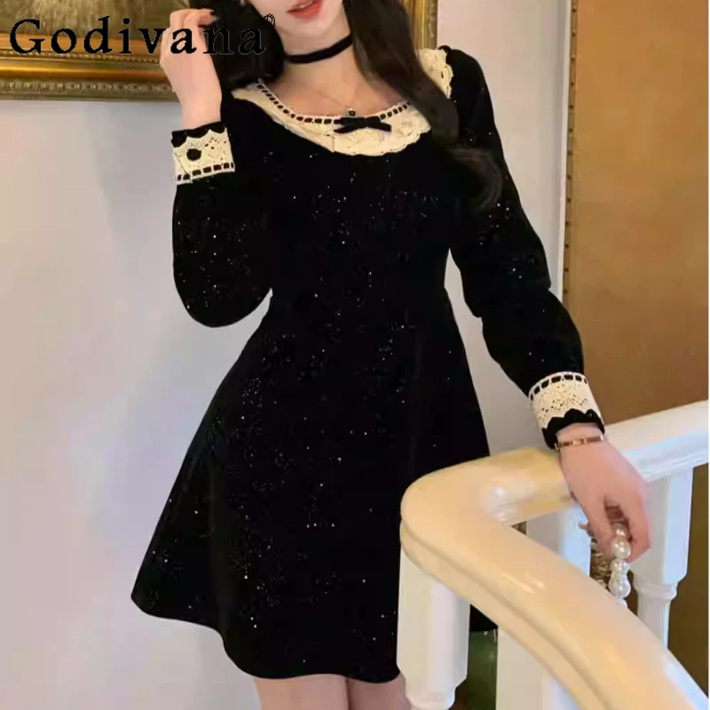 Large Size Girl Autumn Lace Splicing French Black Square Neck Dress Fashion Versatile High Waist A-line Long Sleeve Slim Dresses
Large Size Girl Autumn Lace Splicing French Black Square Neck Dress Fashion Versatile High Waist A-line Long Sleeve Slim Dresses
