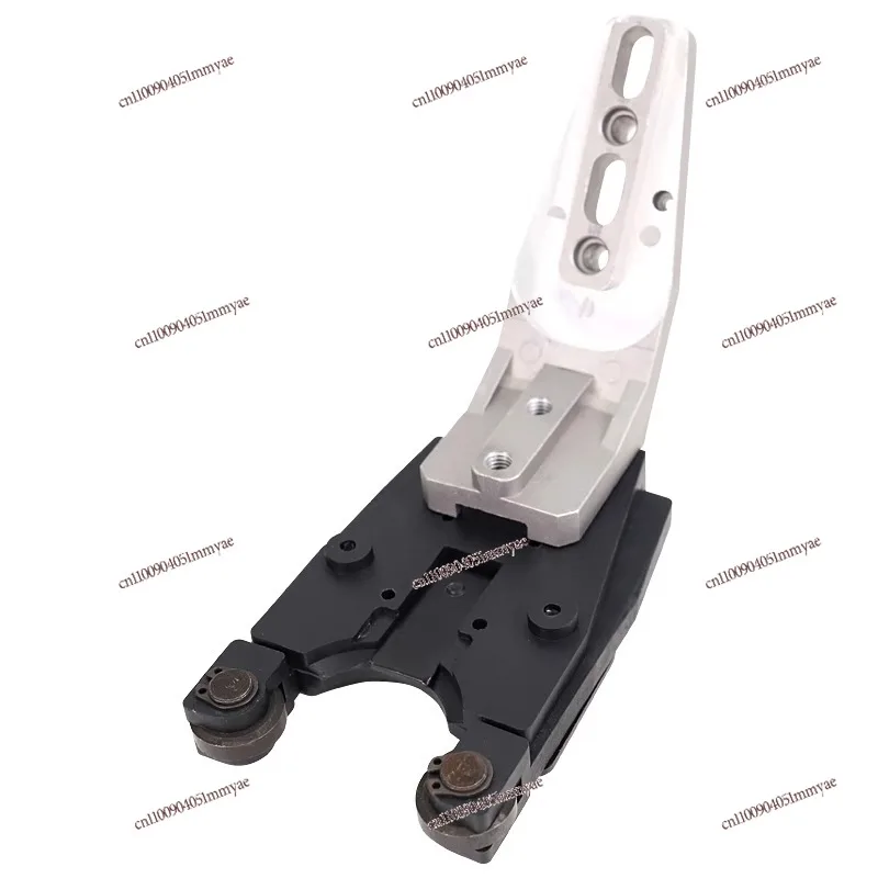 BT30 tool holder drilling and tapping machine group Chuangneng Beiju tool claw numerical control machine tool holder
BT30 tool holder drilling and tapping machine group Chuangneng Beiju tool claw numerical control machine tool holder