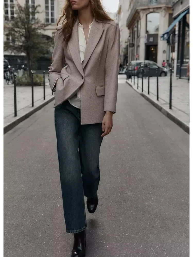 European style new women's fashionable and versatile elegant simple herringbone lapel long-sleeved suit jacket
European style new women's fashionable and versatile elegant simple herringbone lapel long-sleeved suit jacket