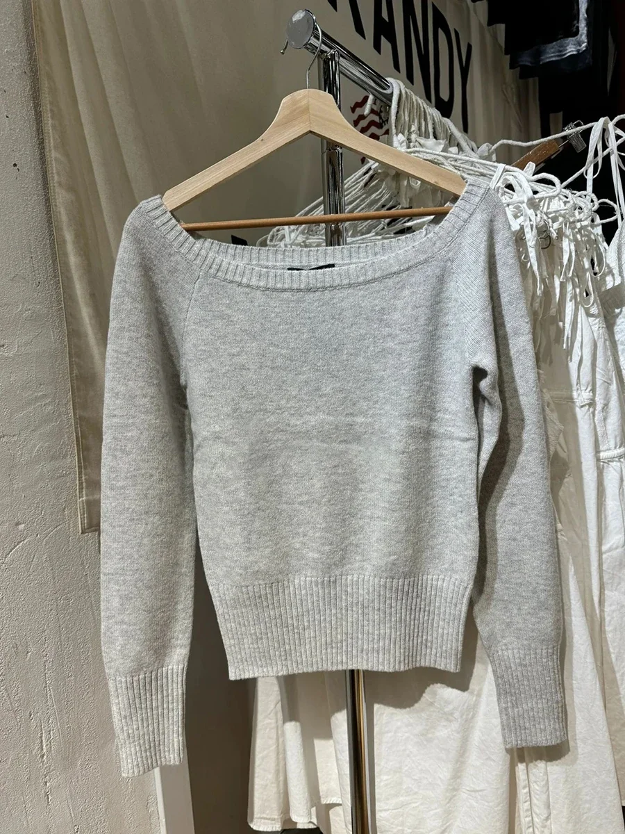 Gray Knitted Short Sweater Woman Autumn Sexy Slash Neck Long Sleeve Cotton Jumpers Vintage Sweet Preppy Style Pullover Y2k Tops
Gray Knitted Short Sweater Woman Autumn Sexy Slash Neck Long Sleeve Cotton Jumpers Vintage Sweet Preppy Style Pullover Y2k Tops