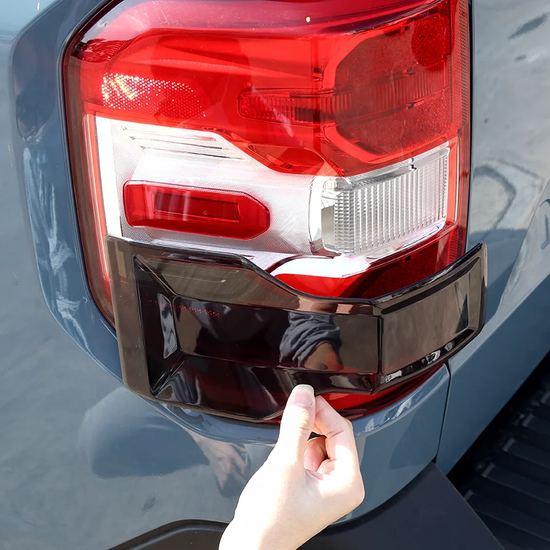 For 22 Ford Maverick taillight smoked black cover car exterior styling decorative accessories taillight decorative stickers ABS
For 22 Ford Maverick taillight smoked black cover car exterior styling decorative accessories taillight decorative stickers ABS