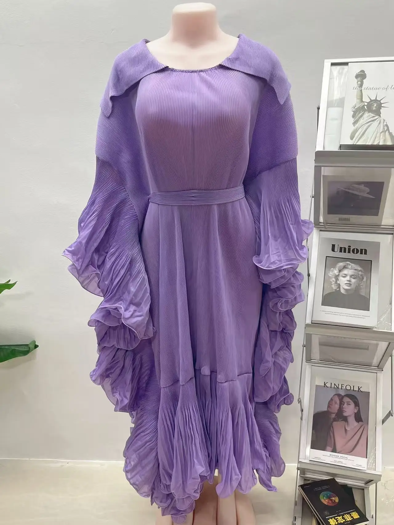 Miyake Women's Clothing 2025 Spring and Summer Pleated Dress Long High-end Cake Long Skirt Dress New
Miyake Women's Clothing 2025 Spring and Summer Pleated Dress Long High-end Cake Long Skirt Dress New