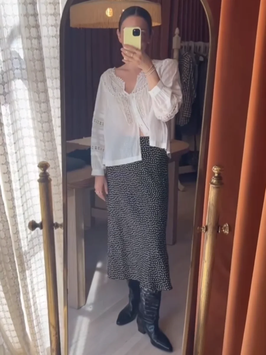 Women Polka Dot Print Black Midi Skirt Elastic Waist A-Line Retro Jupe
Women Polka Dot Print Black Midi Skirt Elastic Waist A-Line Retro Jupe